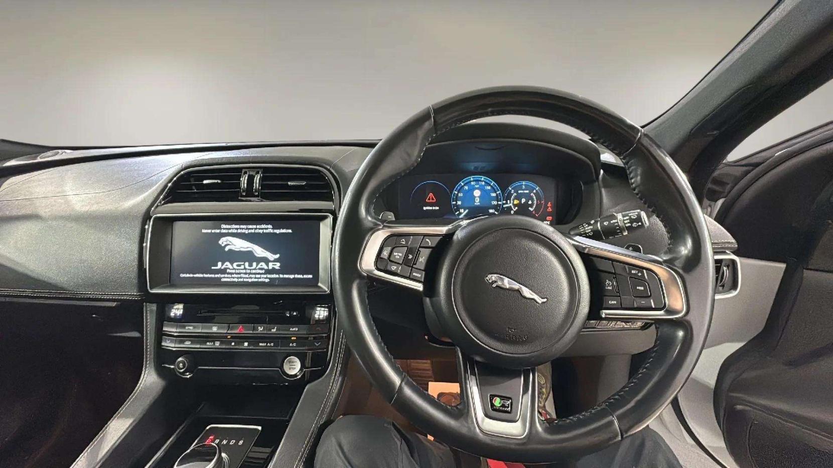 Jaguar F-PACE 2.0 D180 R-Sport SUV 5dr Diesel Auto AWD Euro 6 (s/s) (180 ps)