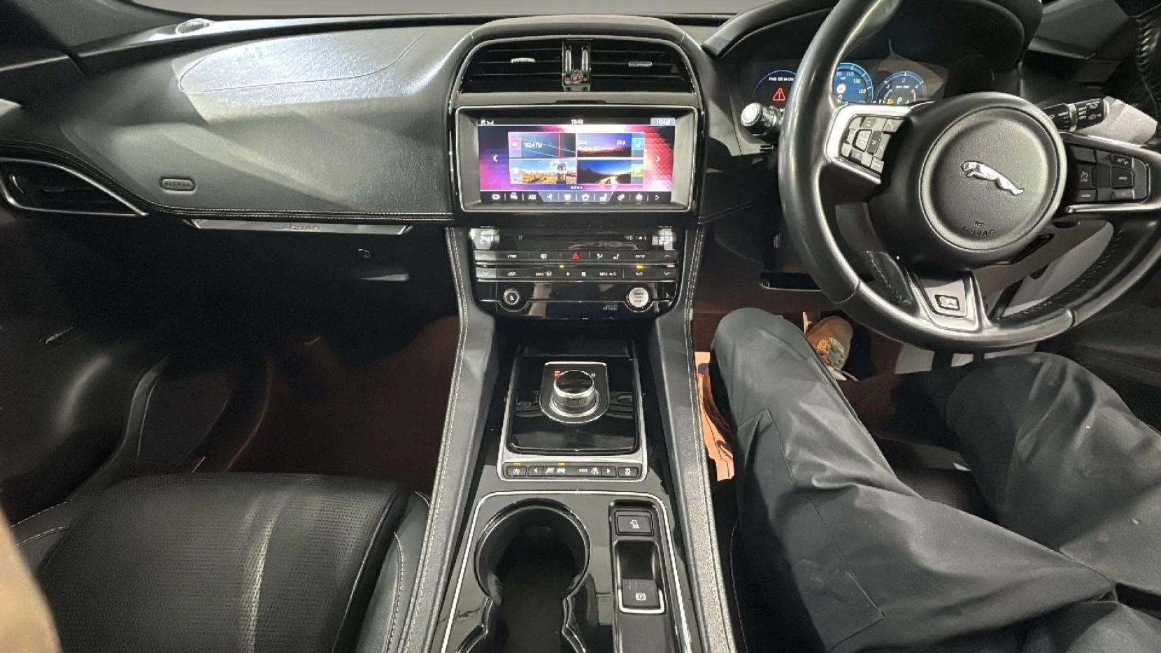 Jaguar F-PACE 2.0 D180 R-Sport SUV 5dr Diesel Auto AWD Euro 6 (s/s) (180 ps)
