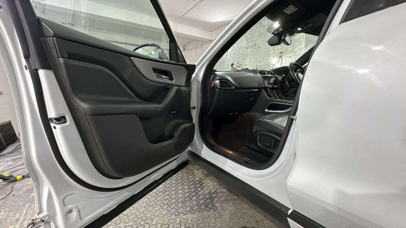 Jaguar F-PACE 2.0 D180 R-Sport SUV 5dr Diesel Auto AWD Euro 6 (s/s) (180 ps)