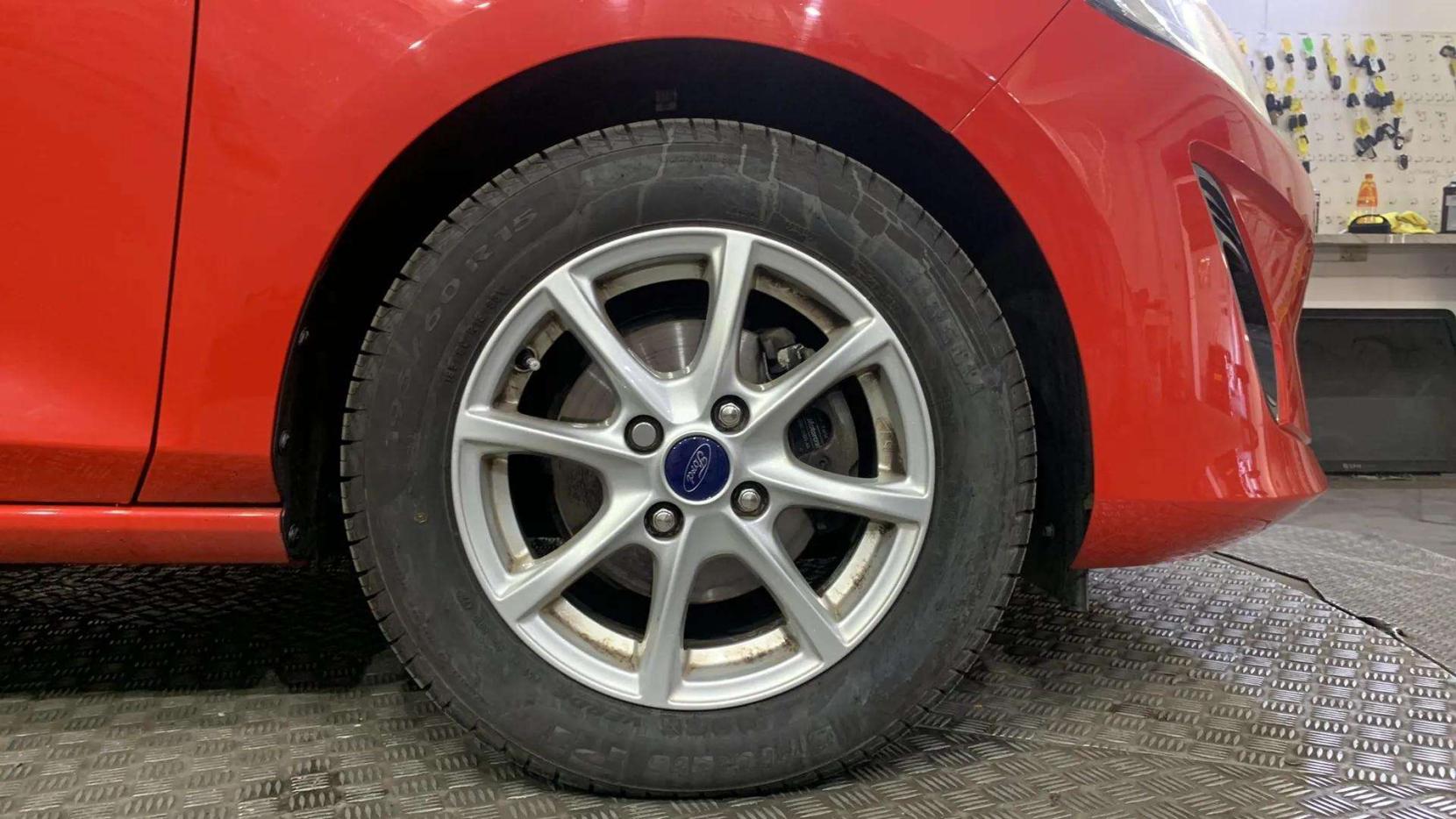 Ford Fiesta 1.0T EcoBoost Zetec Hatchback 5dr Petrol Manual Euro 6 (s/s) (100 ps)