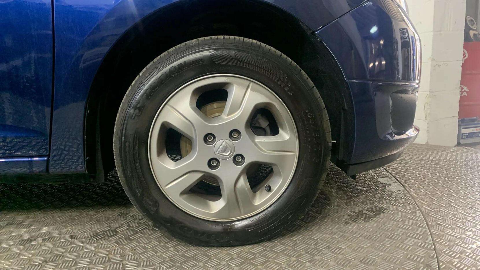 Dacia Sandero 0.9 TCe Laureate Prime Hatchback 5dr Petrol Manual Euro 6 (s/s) (90 ps)