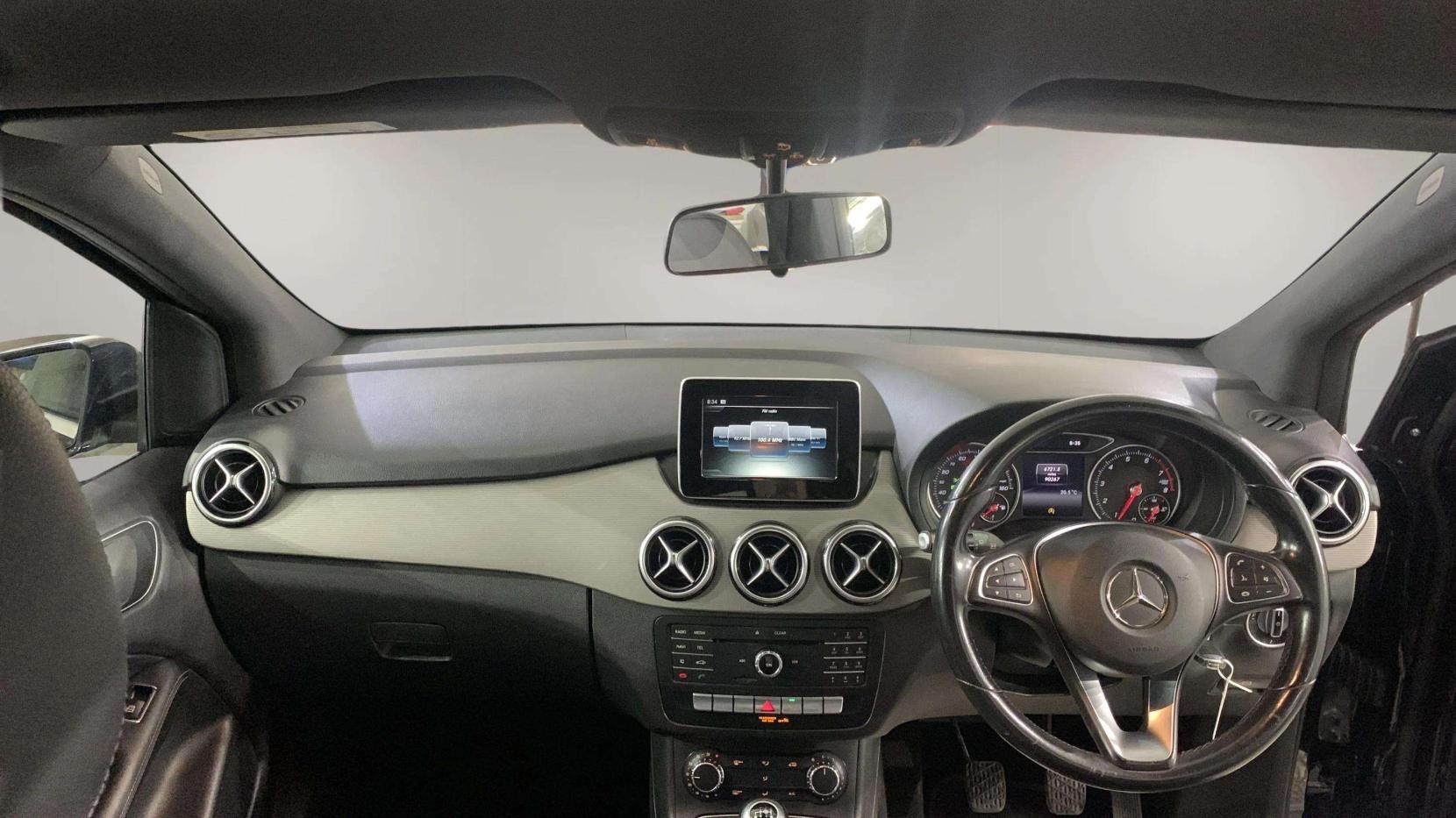 Mercedes-Benz B Class 1.6 B180 SE MPV 5dr Petrol Manual Euro 6 (s/s) (122 ps)