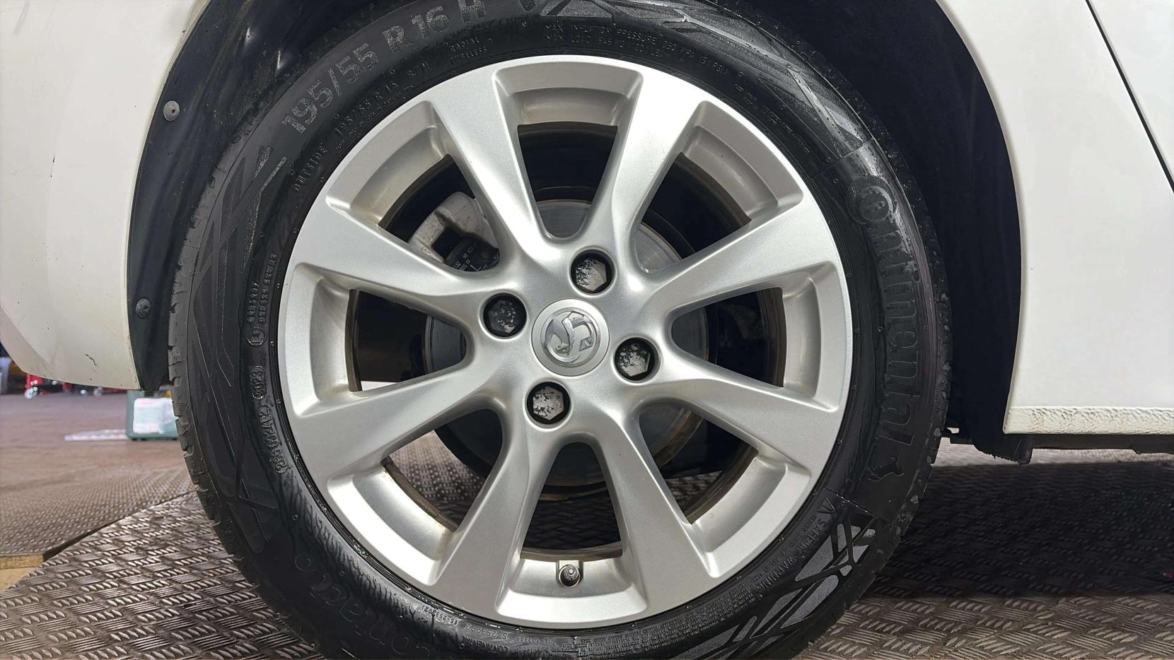 Vauxhall Corsa 1.2 Turbo Design Hatchback 5dr Petrol Auto Euro 6 (s/s) (100 ps)