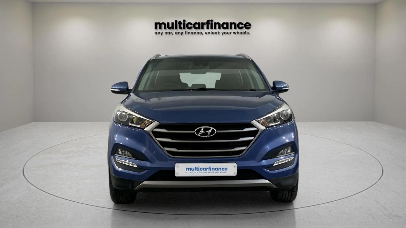 Hyundai TUCSON 2.0 CRDi SE Nav SUV 5dr Diesel Auto 4WD Euro 6 (136 ps)