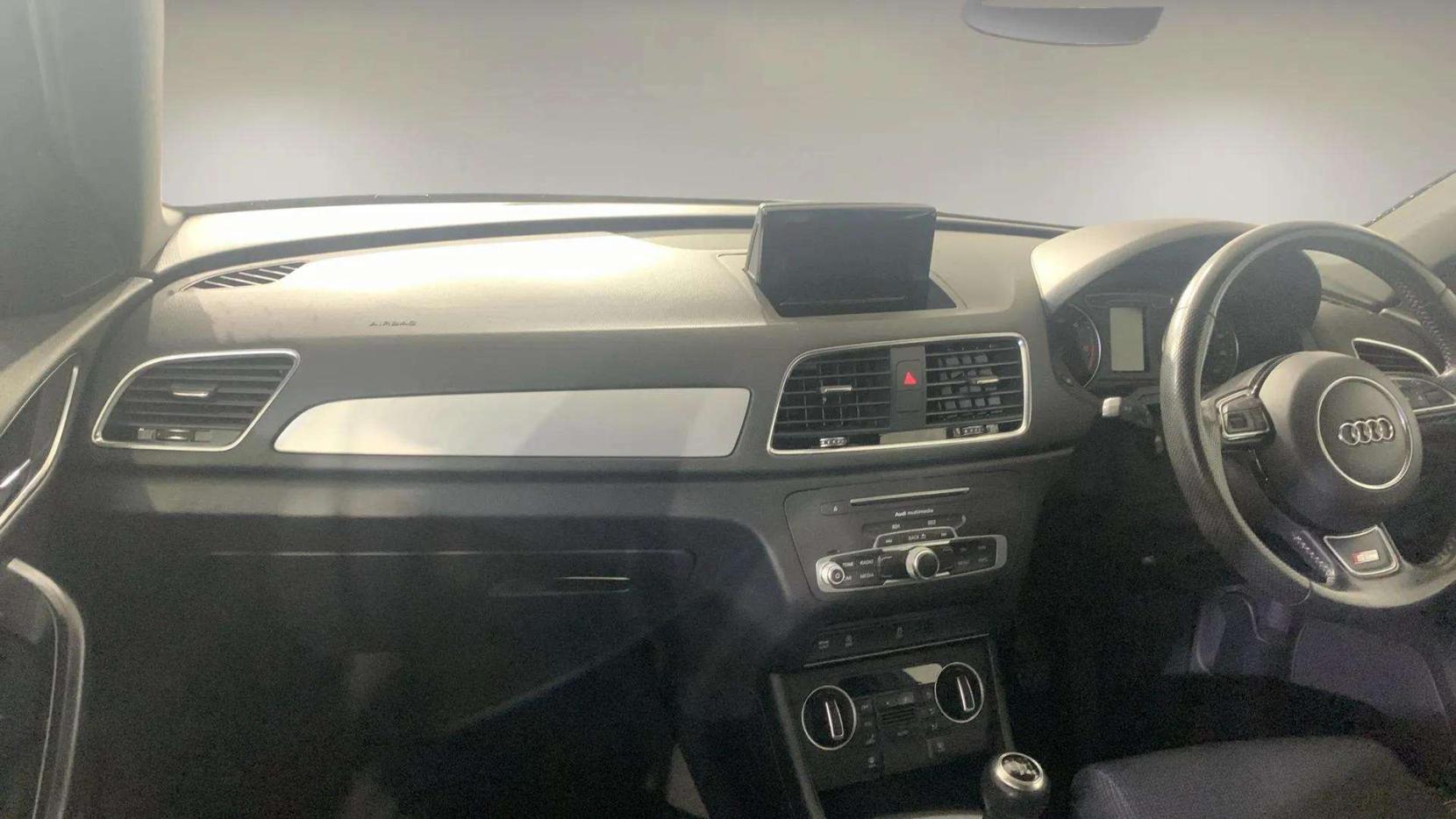 Audi Q3 2.0 TDI S line SUV 5dr Diesel Manual Euro 6 (s/s) (150 ps)