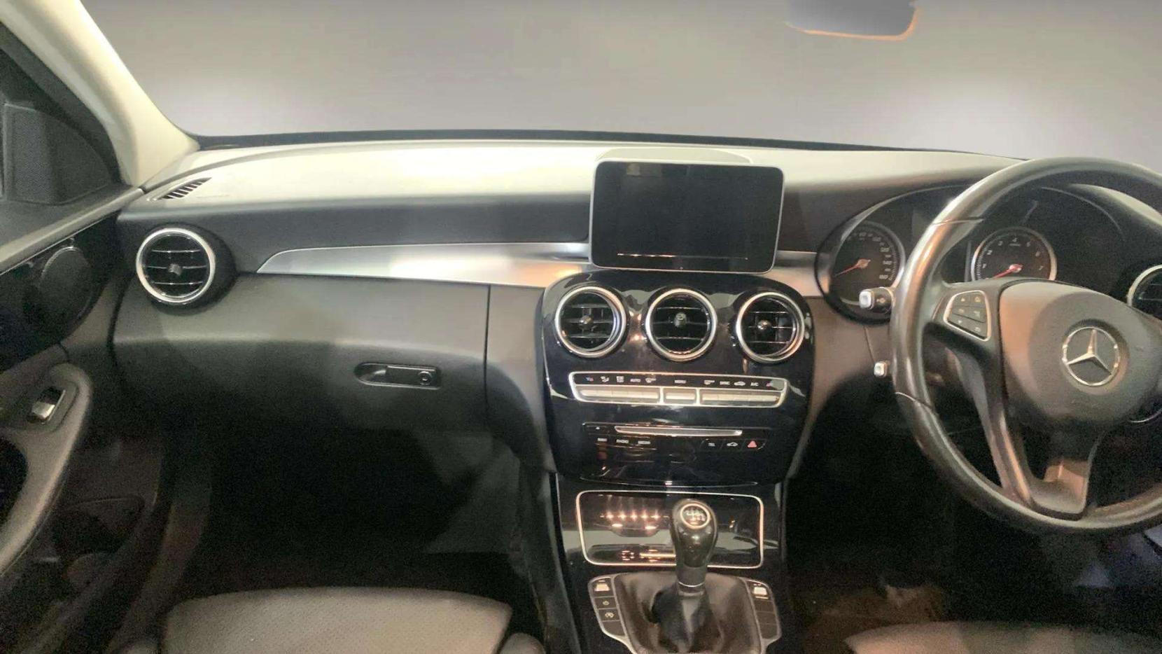 Mercedes-Benz C Class 2.0 C200 SE Saloon 4dr Petrol Manual Euro 6 (s/s) (184 ps)