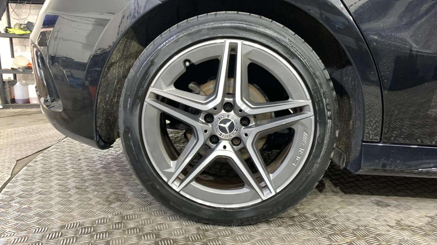 Mercedes-Benz A Class 1.5 A180d AMG Line Hatchback 5dr Diesel 7G-DCT Euro 6 (s/s) (116 ps)