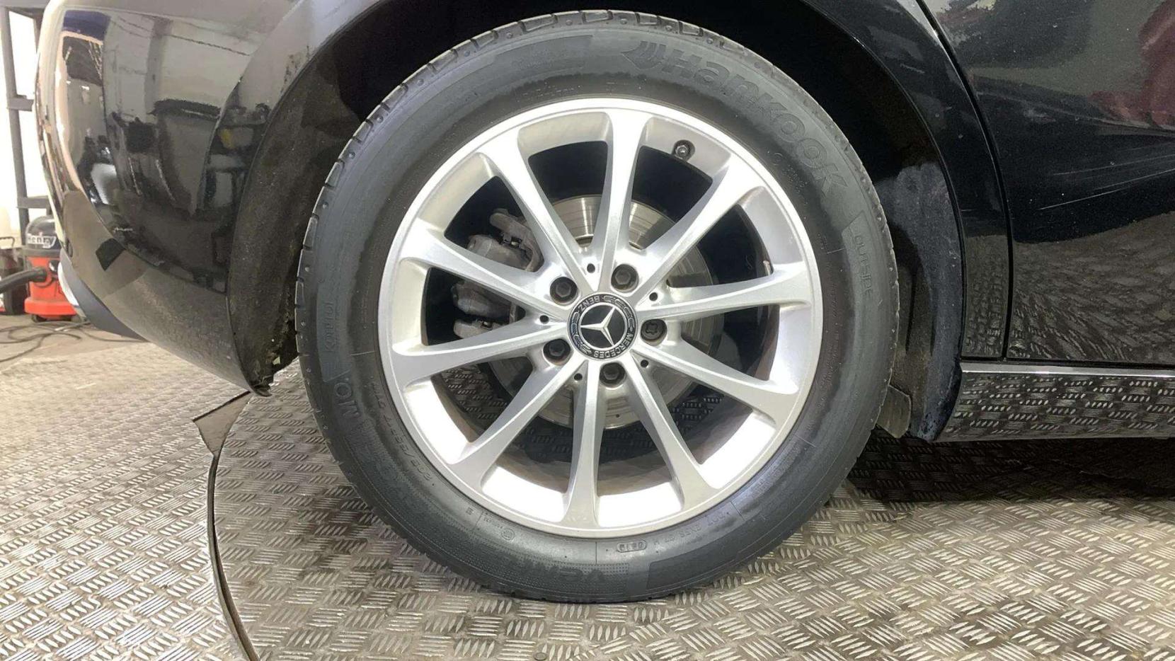 Mercedes-Benz A Class 1.5 A180d Sport Hatchback 5dr Diesel 7G-DCT Euro 6 (s/s) (116 ps)