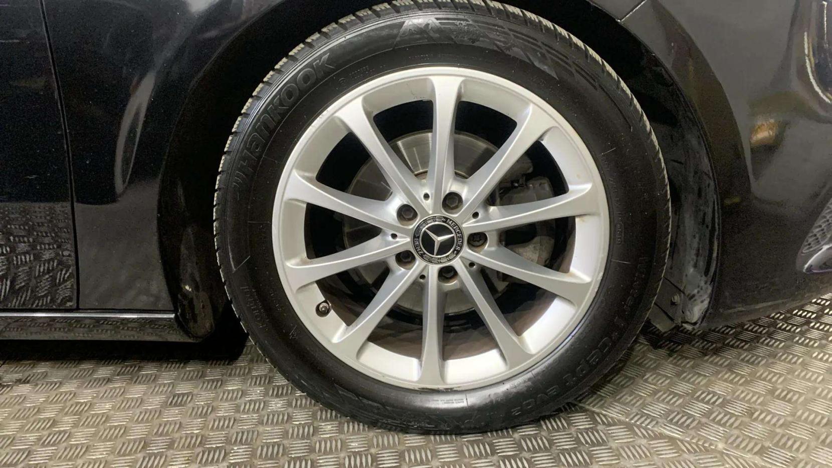 Mercedes-Benz A Class 1.5 A180d Sport Hatchback 5dr Diesel 7G-DCT Euro 6 (s/s) (116 ps)