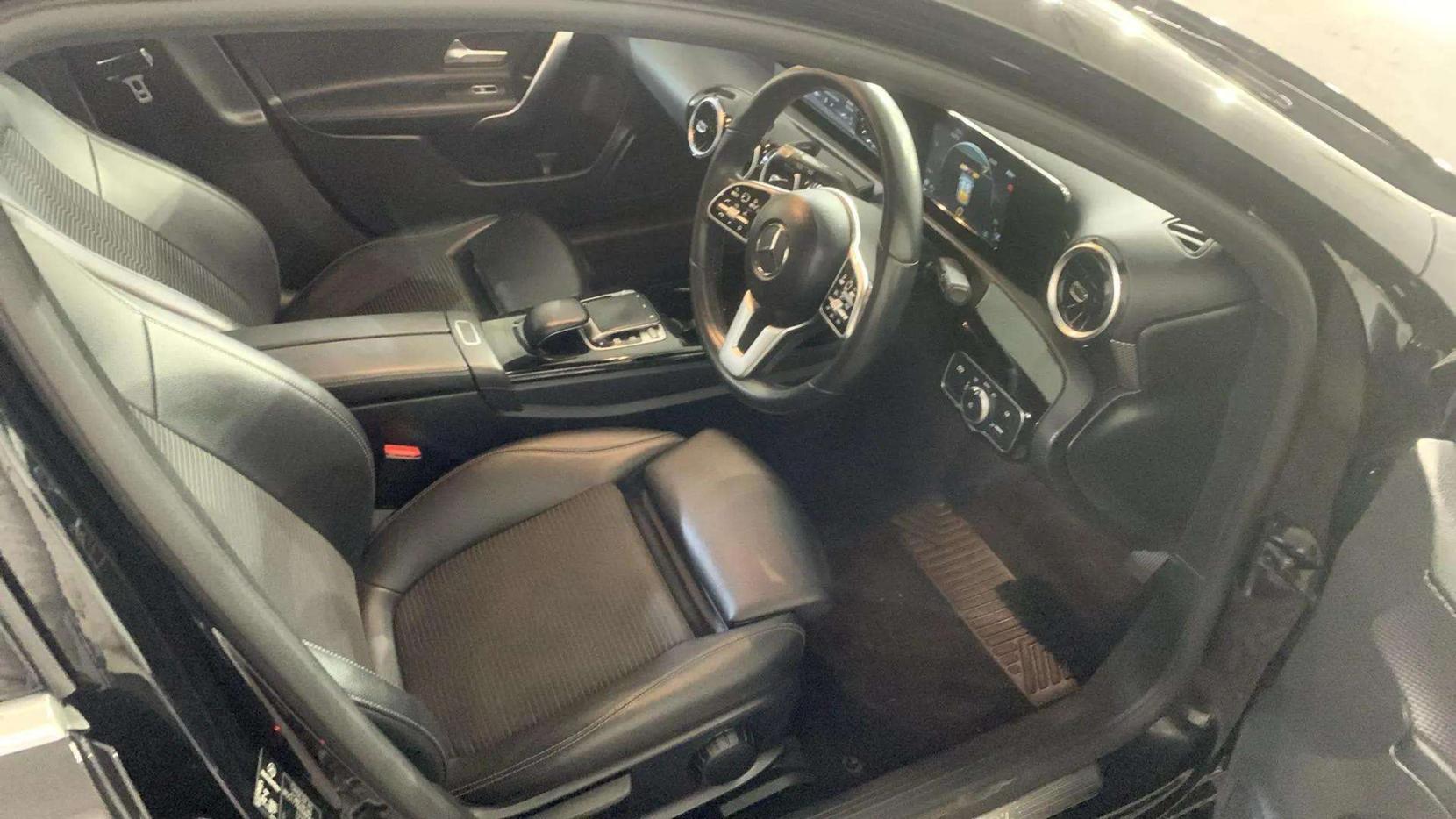 Mercedes-Benz A Class 1.5 A180d Sport Hatchback 5dr Diesel 7G-DCT Euro 6 (s/s) (116 ps)