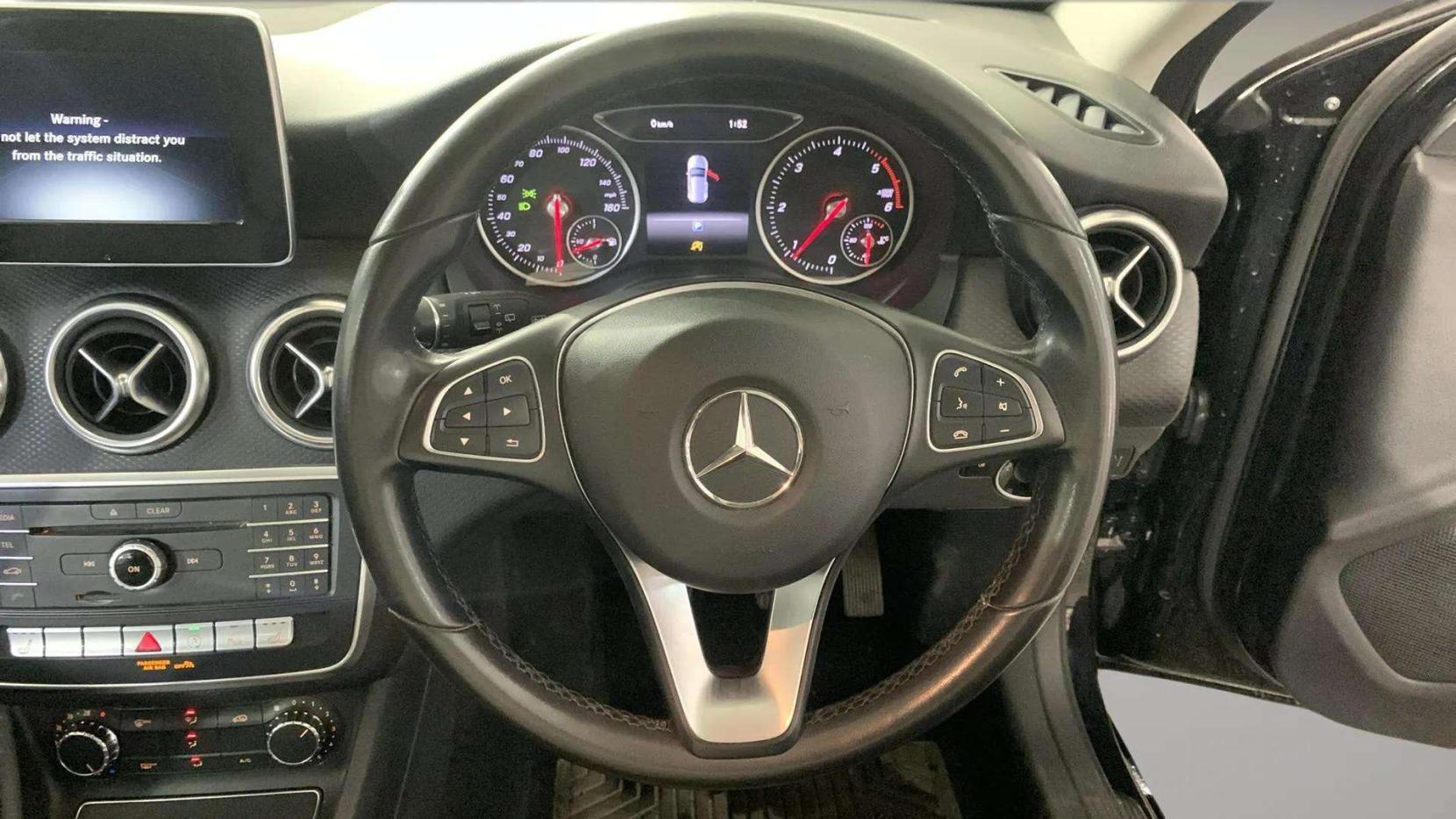 Mercedes-Benz A Class 1.5 A180d SE (Executive) Hatchback 5dr Diesel Manual Euro 6 (s/s) (109 ps)