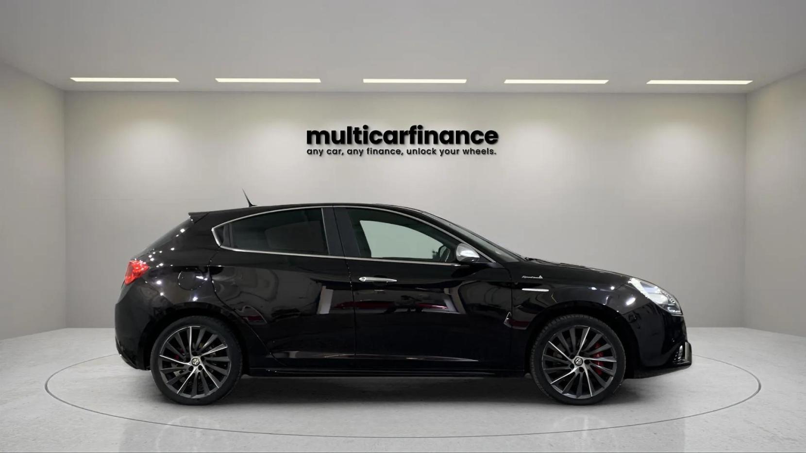 Alfa Romeo Giulietta 2.0 JTDM-2 Sportiva Nav Hatchback 5dr Diesel Manual Euro 5 (s/s) (150 bhp)