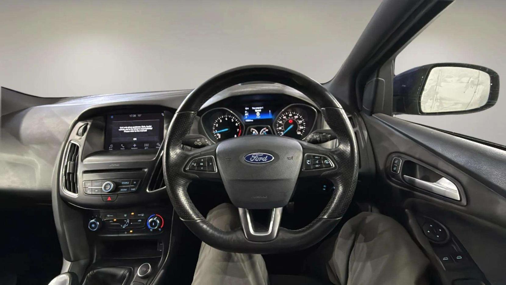 Ford Focus 1.0T EcoBoost ST-Line Hatchback 5dr Petrol Manual Euro 6 (s/s) (125 ps)