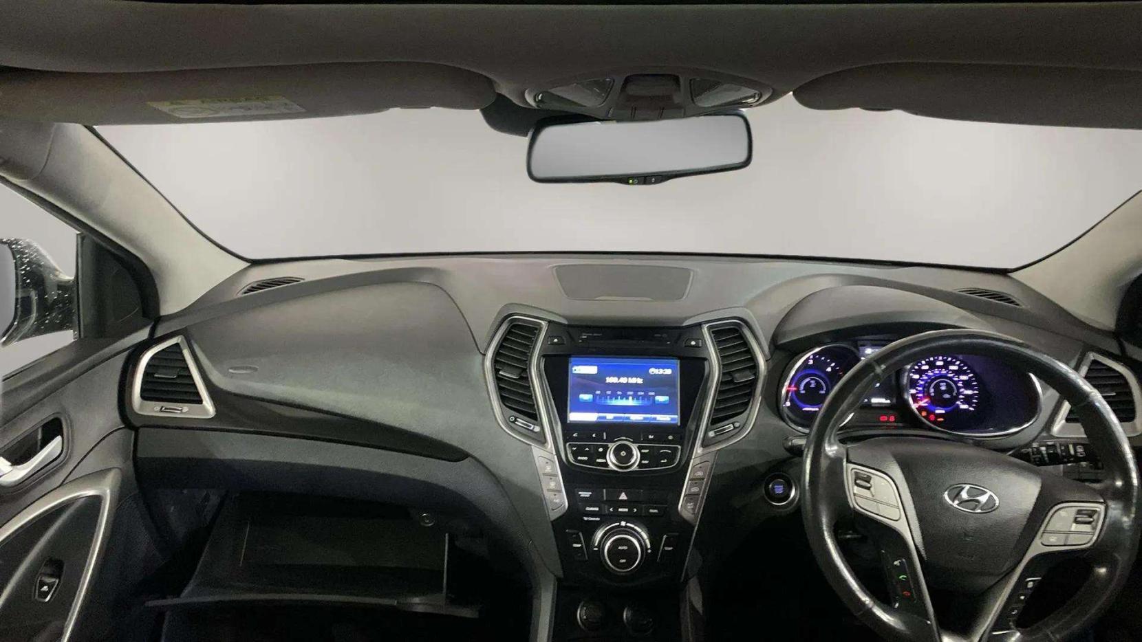 Hyundai Santa Fe 2.2 CRDi Premium SE SUV 5dr Diesel Manual 4WD Euro 5 (7 seat) (194 bhp)