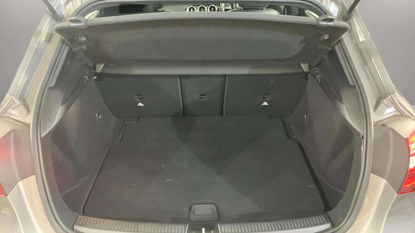 Mercedes-Benz A Class 1.3 A180 SE Hatchback 5dr Petrol 7G-DCT Euro 6 (s/s) (136 ps)