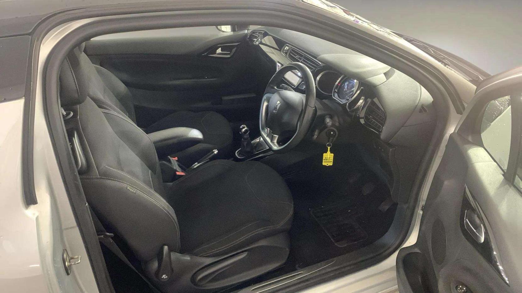 Citroen DS3 1.2 PureTech DStyle Plus Hatchback 3dr Petrol Manual Euro 6 (s/s) (110 ps)