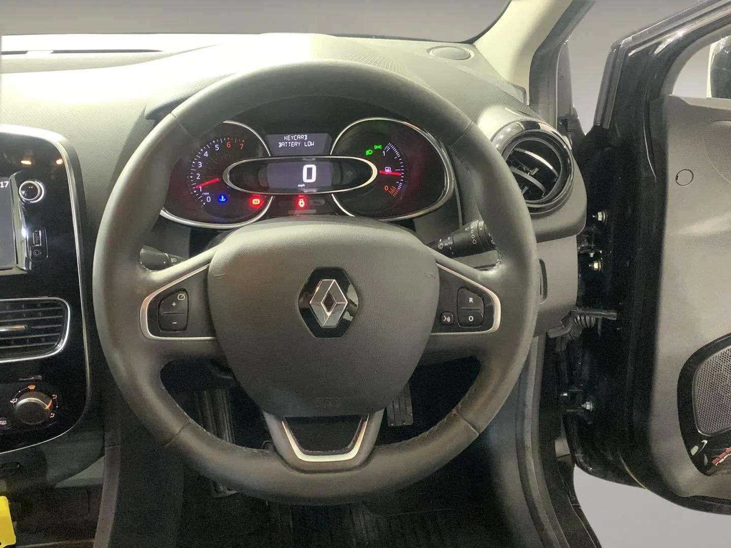 Renault Clio 1.2 16V Dynamique Nav Hatchback 5dr Petrol Manual Euro 6 (75 ps)