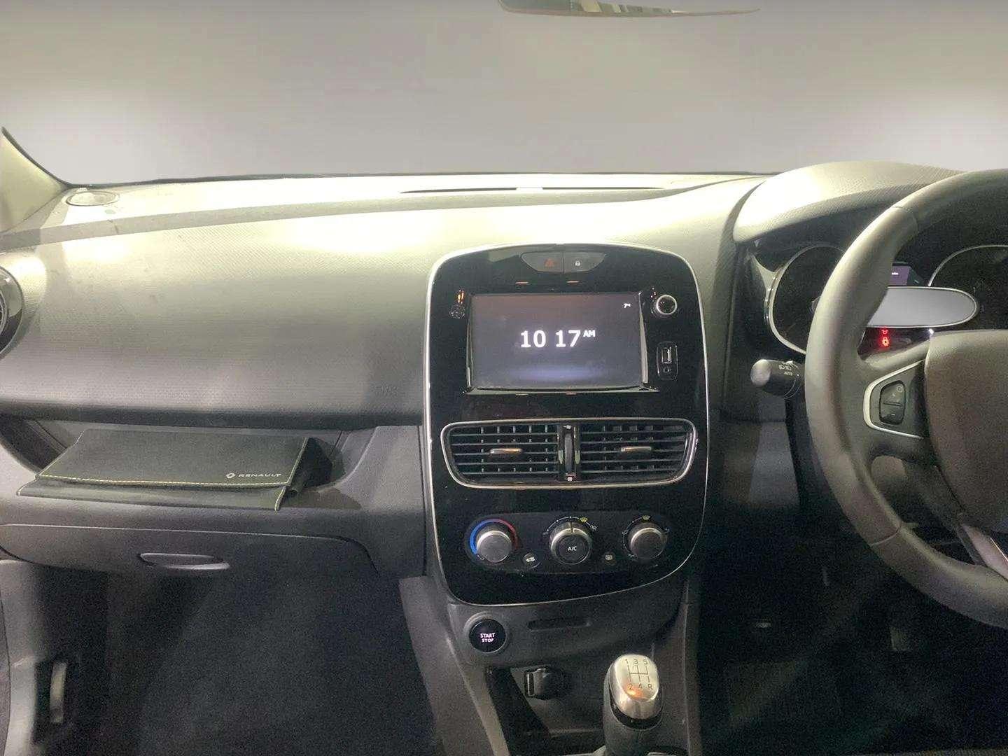 Renault Clio 1.2 16V Dynamique Nav Hatchback 5dr Petrol Manual Euro 6 (75 ps)