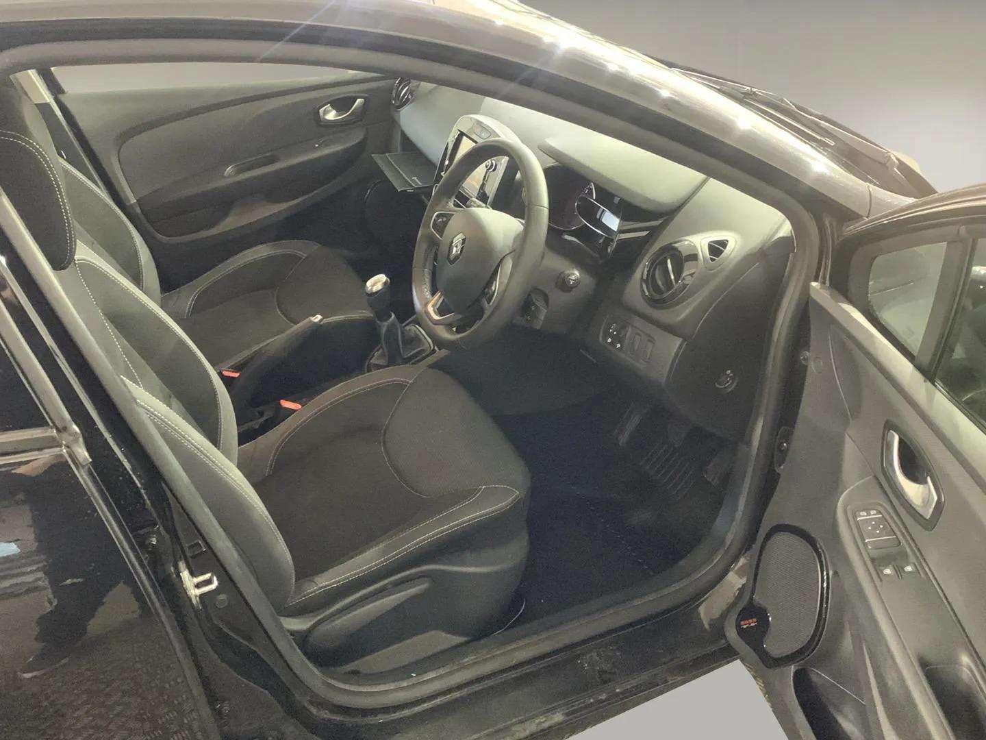 Renault Clio 1.2 16V Dynamique Nav Hatchback 5dr Petrol Manual Euro 6 (75 ps)