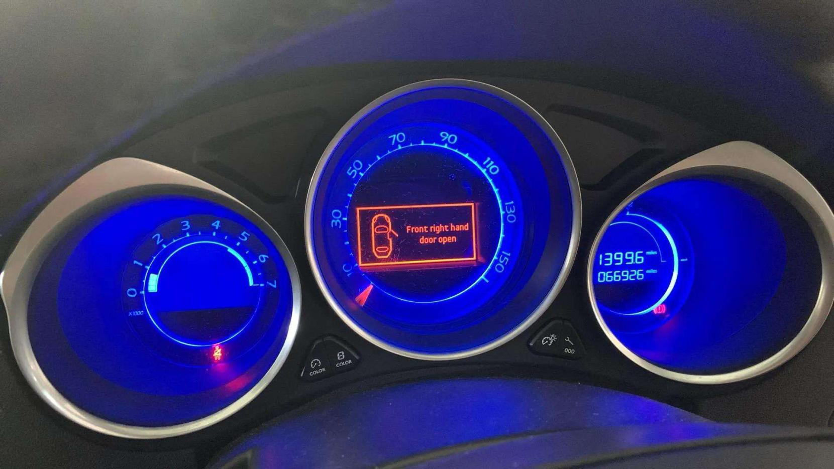 DS AUTOMOBILES DS 4 1.6 BlueHDi Prestige Hatchback 5dr Diesel Manual Euro 6 (s/s) (120 ps)