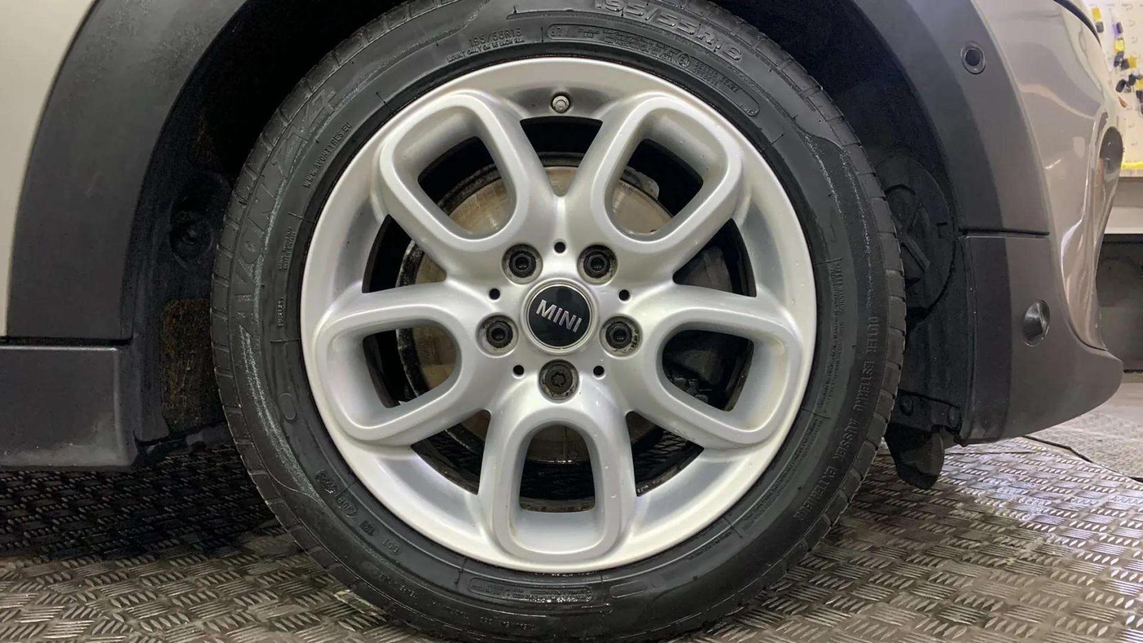 MINI Hatch 1.5 Cooper D Hatchback 5dr Diesel Manual Euro 6 (s/s) (116 ps)