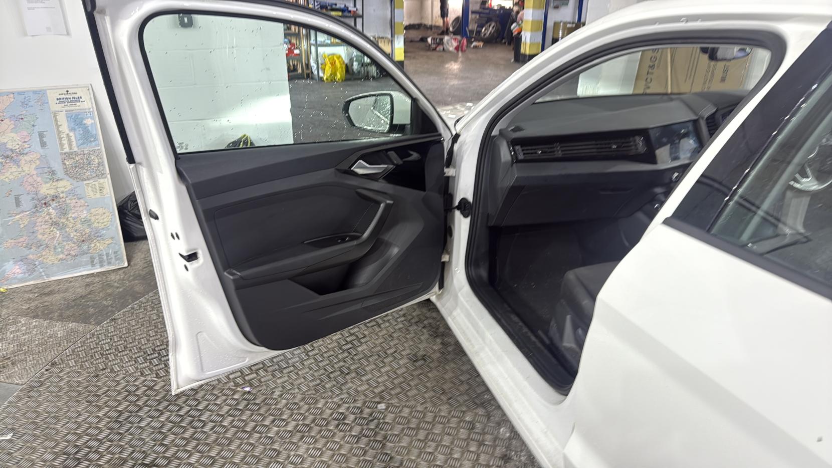 Audi A1 1.0 TFSI 30 Technik Sportback 5dr Petrol Manual Euro 6 (s/s) (110 ps)