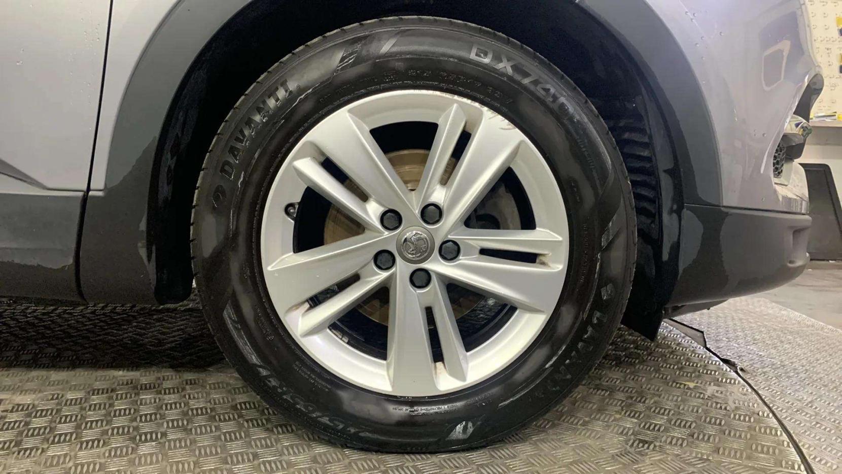 Vauxhall Grandland X 1.2 Turbo GPF SE SUV 5dr Petrol Manual Euro 6 (s/s) (130 ps)