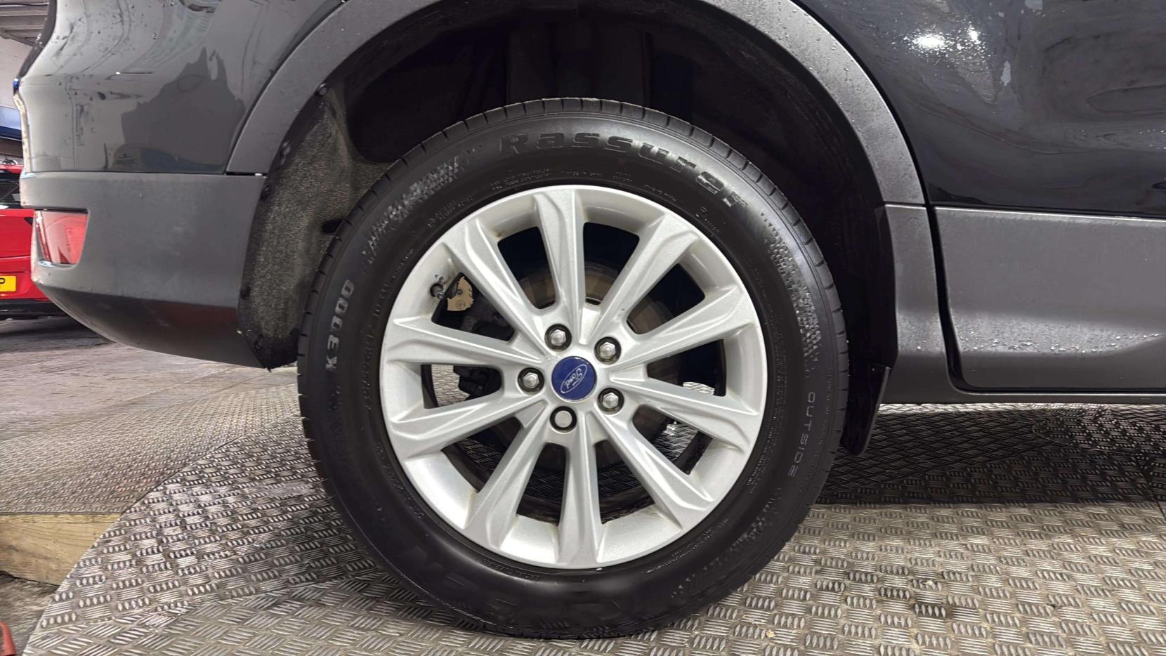 Ford Kuga 2.0 TDCi Titanium SUV 5dr Diesel Manual 2WD Euro 6 (s/s) (150 ps)