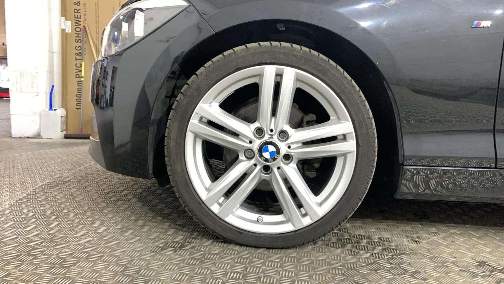 BMW 1 Series 2.0 120d M Sport Hatchback 5dr Diesel Manual xDrive Euro 5 (s/s) (184 ps)