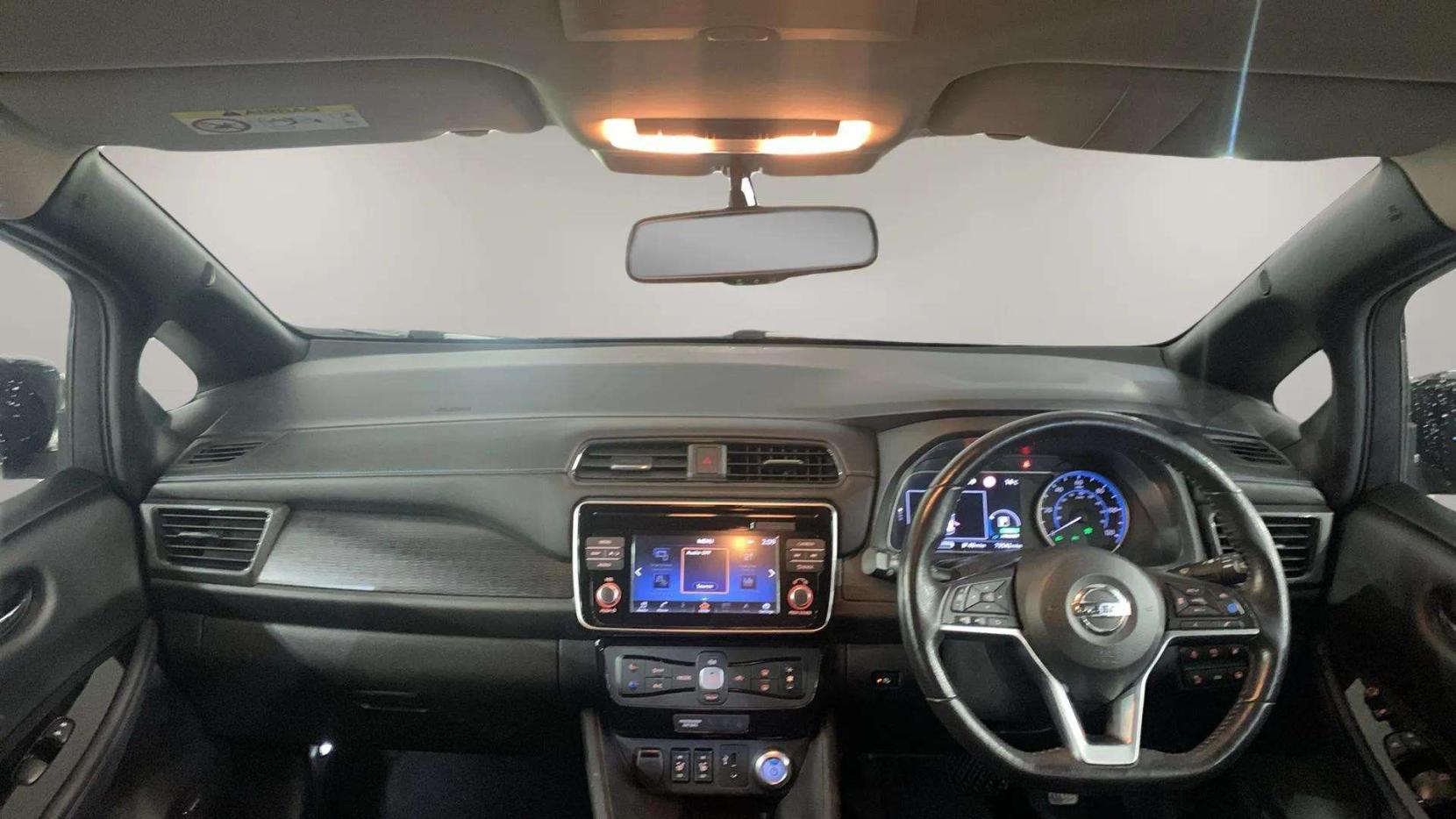 Nissan Leaf 40kWh Tekna Hatchback 5dr Electric Auto (150 ps)