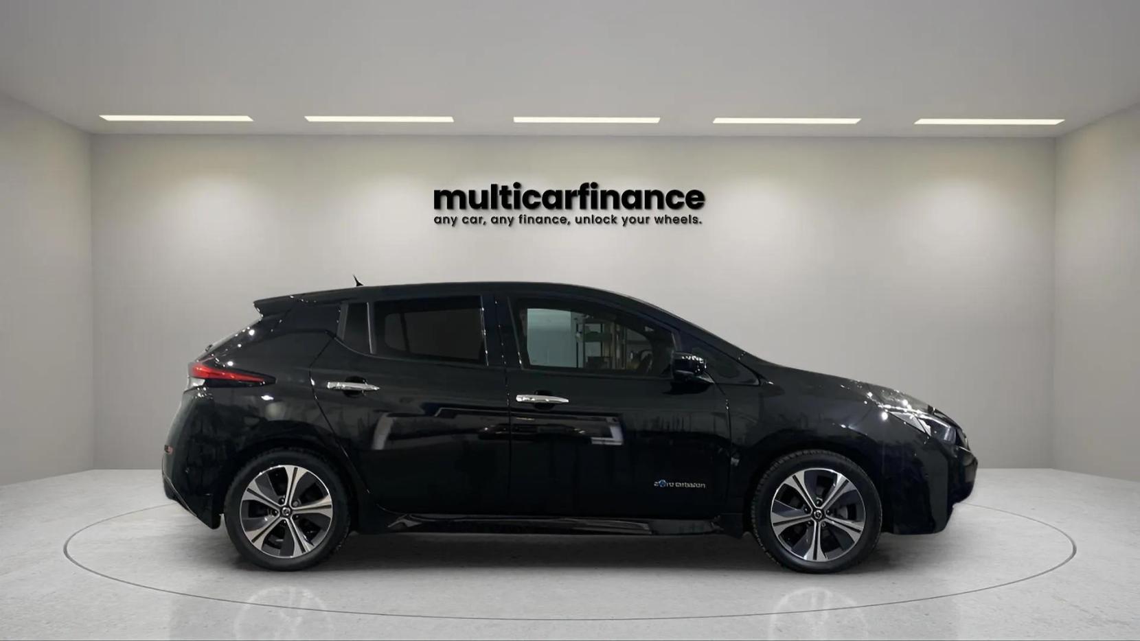 Nissan Leaf 40kWh Tekna Hatchback 5dr Electric Auto (150 ps)