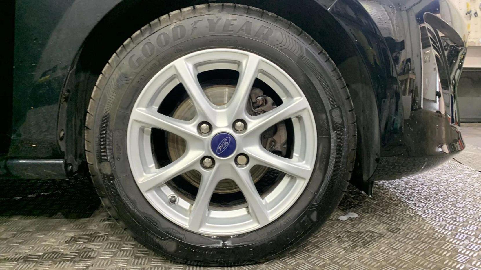 Ford Fiesta 1.0T EcoBoost Zetec Hatchback 5dr Petrol Manual Euro 6 (s/s) (100 ps)