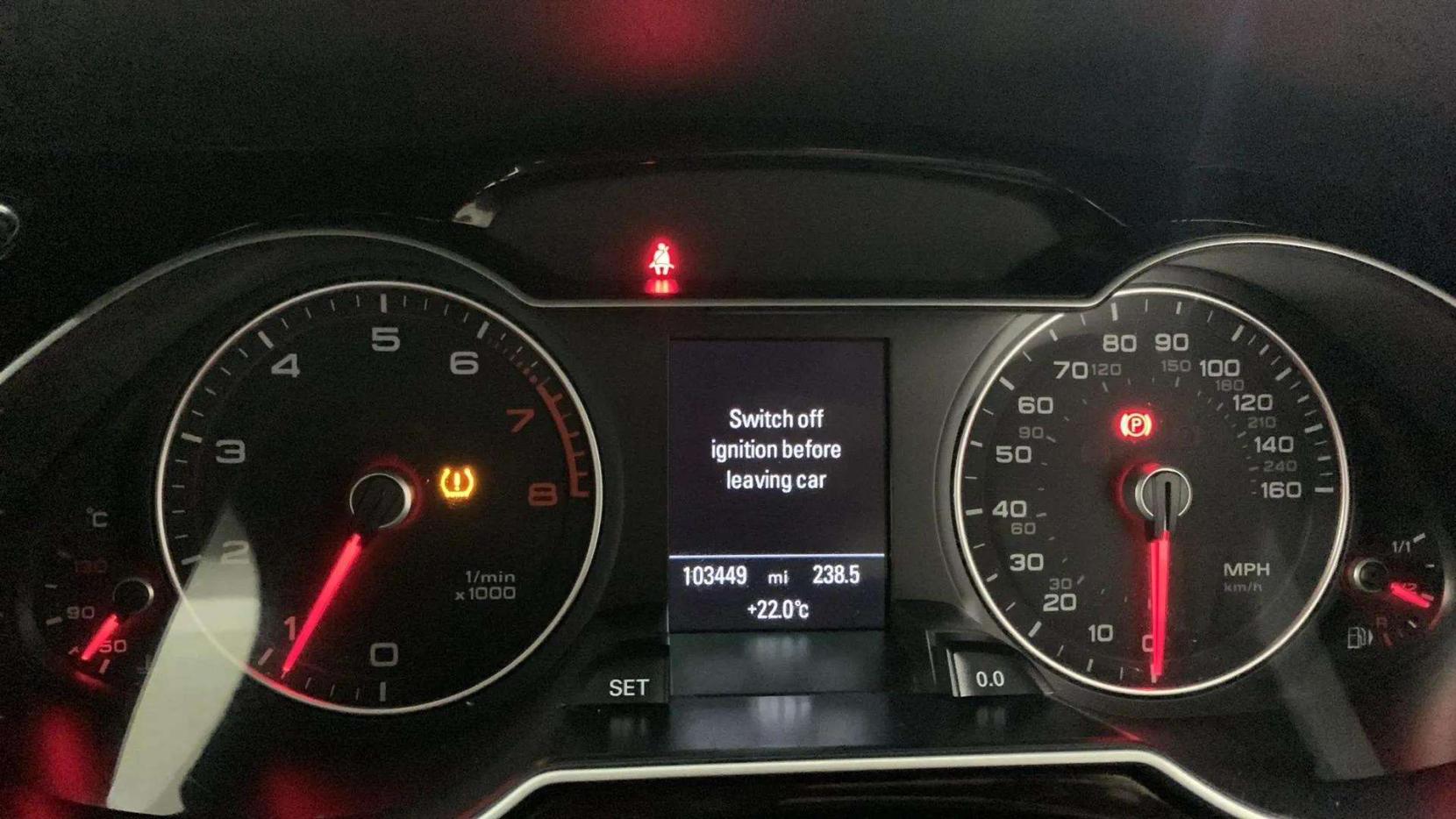 Audi A4 1.8 TFSI Black Edition Plus Saloon 4dr Petrol Manual Euro 6 (s/s) (170 ps)