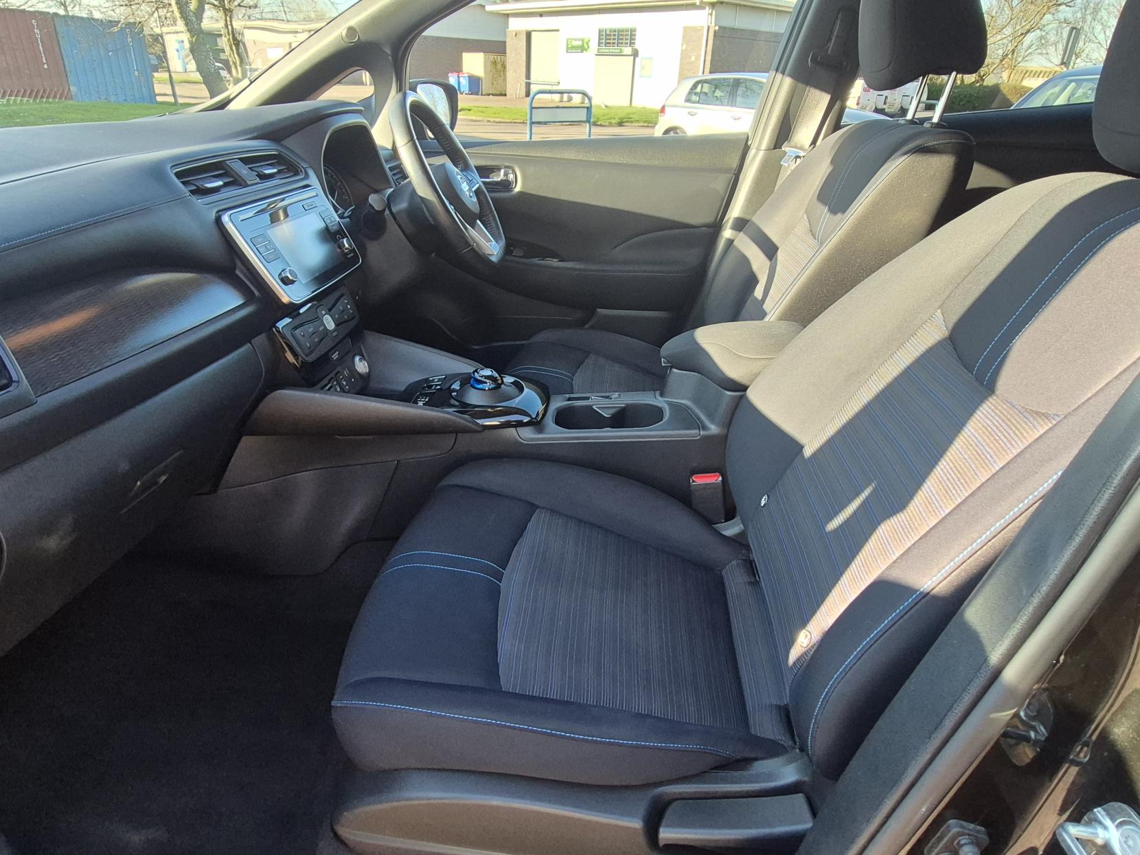 Nissan Leaf 40kWh 2.Zero Hatchback 5dr Electric Auto (150 ps)