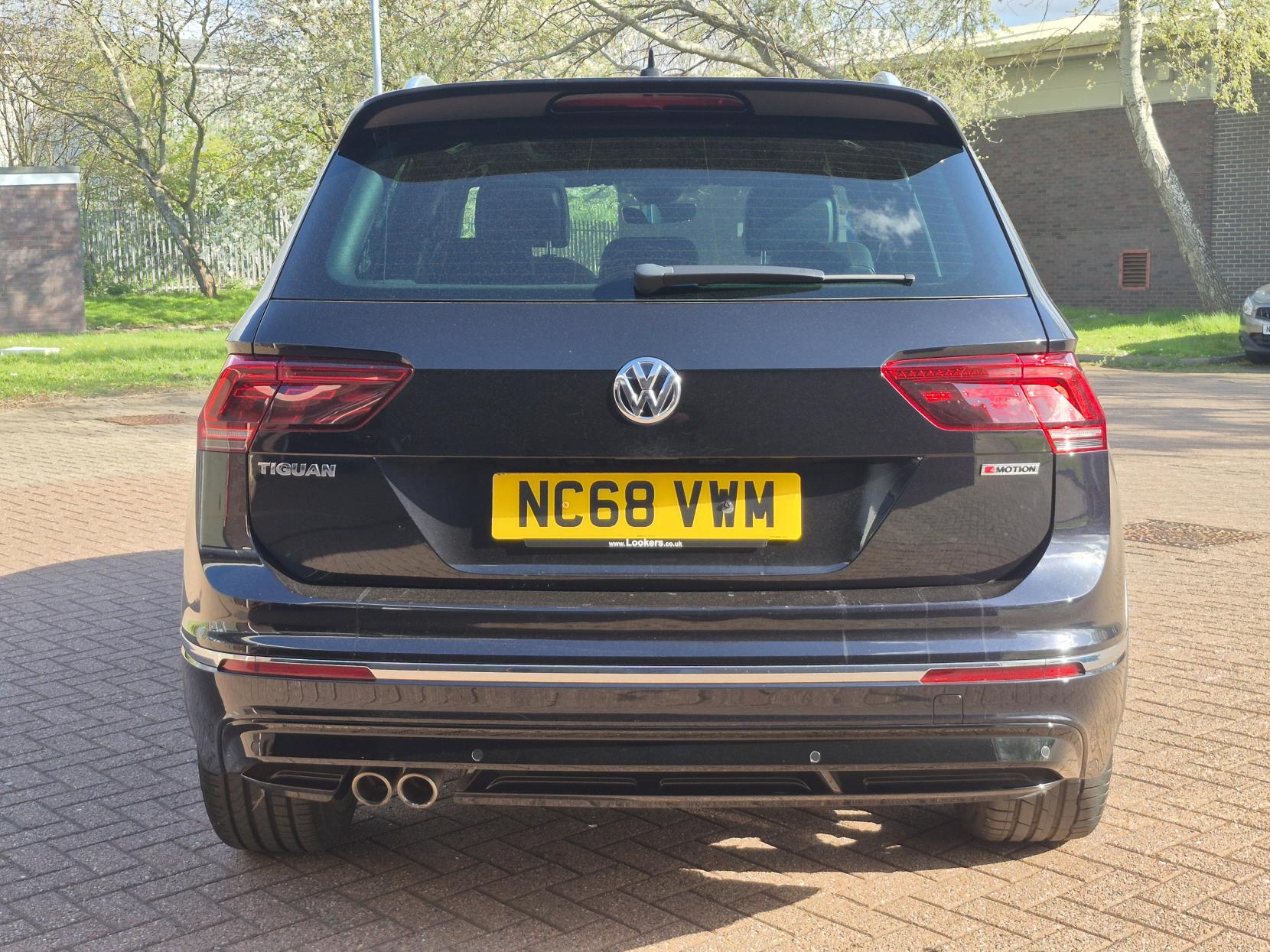 Volkswagen Tiguan 2.0 TDI R-Line SUV 5dr Diesel DSG 4Motion Euro 6 (s/s) (150 ps)