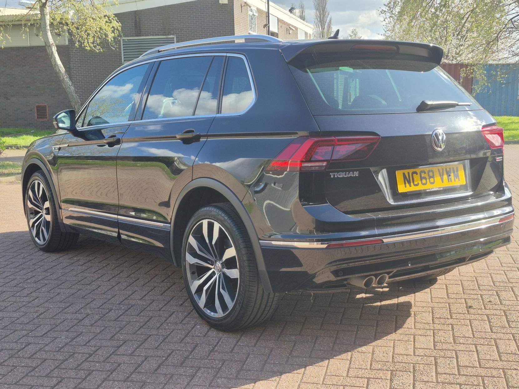 Volkswagen Tiguan 2.0 TDI R-Line SUV 5dr Diesel DSG 4Motion Euro 6 (s/s) (150 ps)