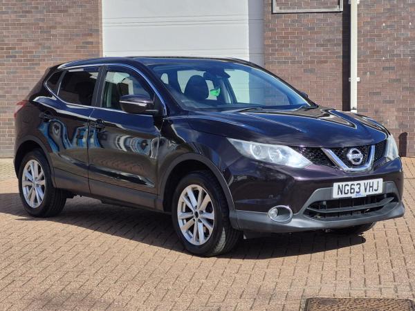 Nissan Qashqai 1.2 DIG-T Acenta Premium SUV 5dr Petrol Manual 2WD Euro 5 (s/s) (115 ps)