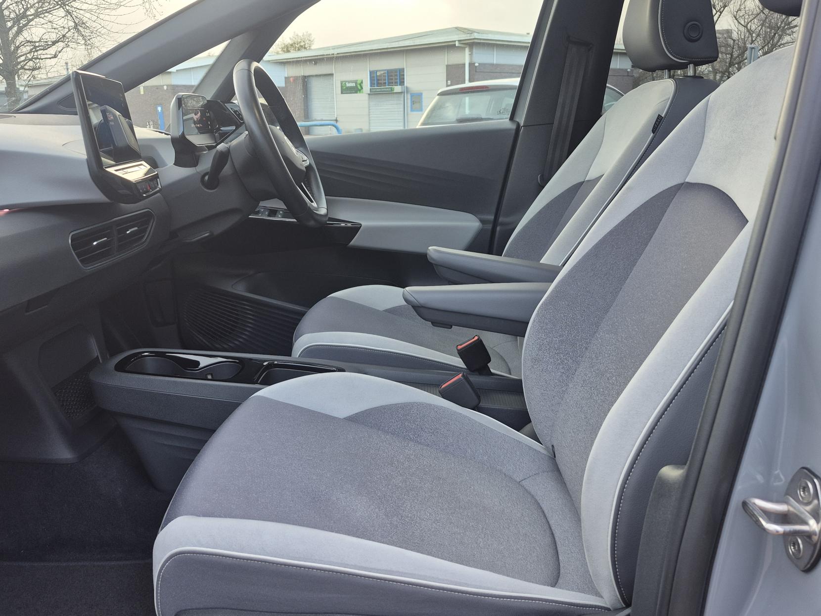 Volkswagen ID.3 Pro Performance 58kWh Family Hatchback 5dr Electric Auto (204 ps)