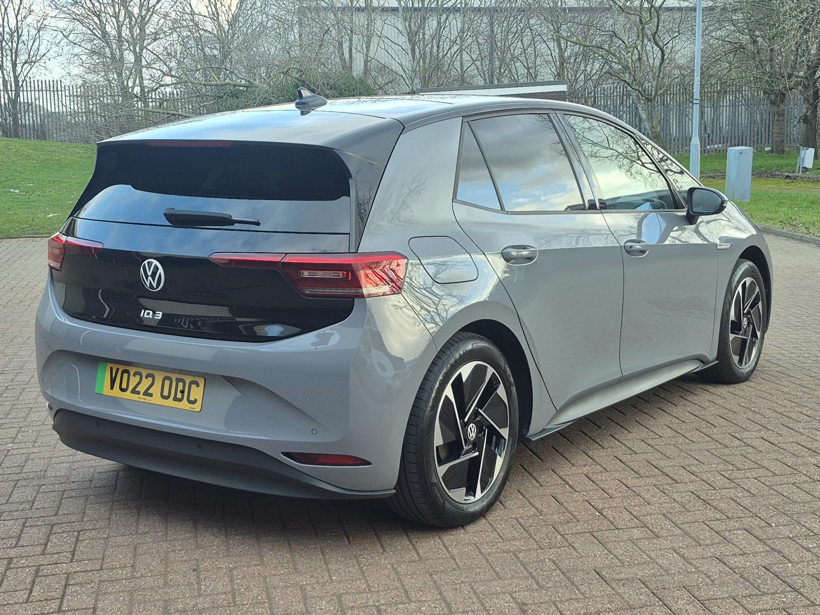 Volkswagen ID.3 Pro Performance 58kWh Family Hatchback 5dr Electric Auto (204 ps)