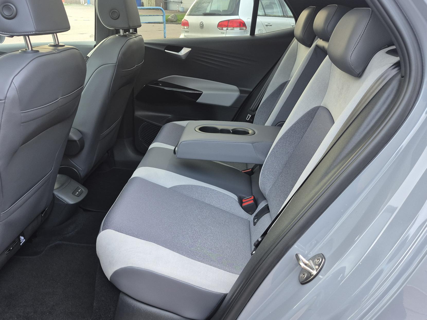 Volkswagen ID.3 Pro Performance 58kWh Family Hatchback 5dr Electric Auto (204 ps)