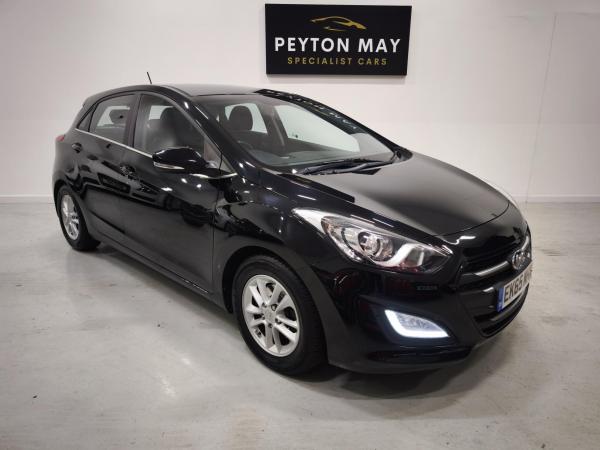 2015 HYUNDAI I30 1.6 CRDI BLUE DRIVE SE NAV HATCHBACK 5DR DIESEL MANUAL EURO 6... photo