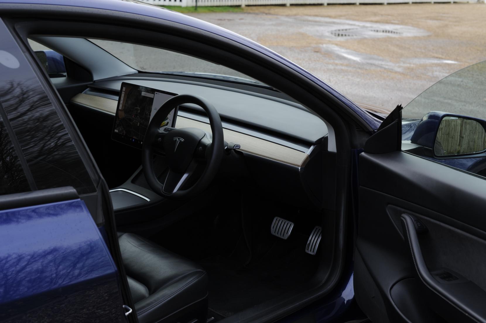 Tesla Model 3 (Dual Motor) Performance Saloon 4dr Electric Auto 4WDE (Performance Upgrade) (449 bhp)