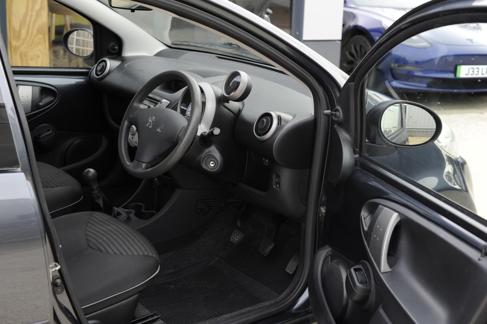 Peugeot 107 1.0 12V Active Hatchback 5dr Petrol Manual Euro 5 (68 ps)