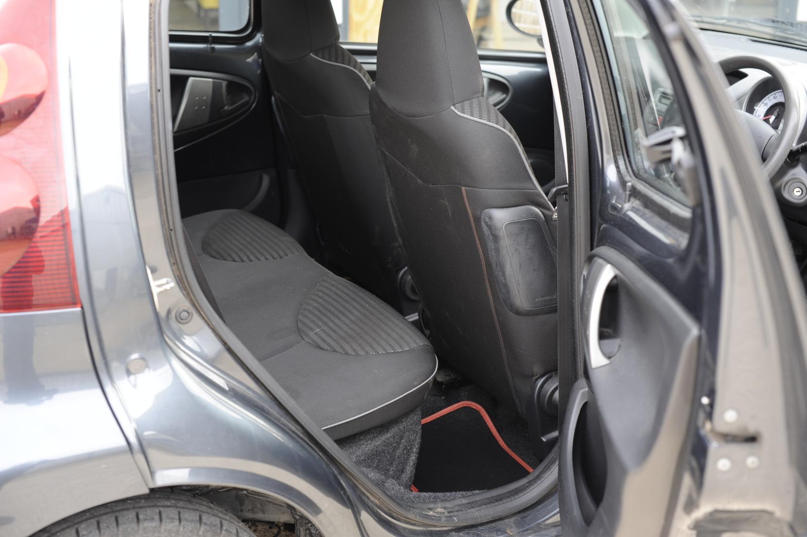 Peugeot 107 1.0 12V Active Hatchback 5dr Petrol Manual Euro 5 (68 ps)