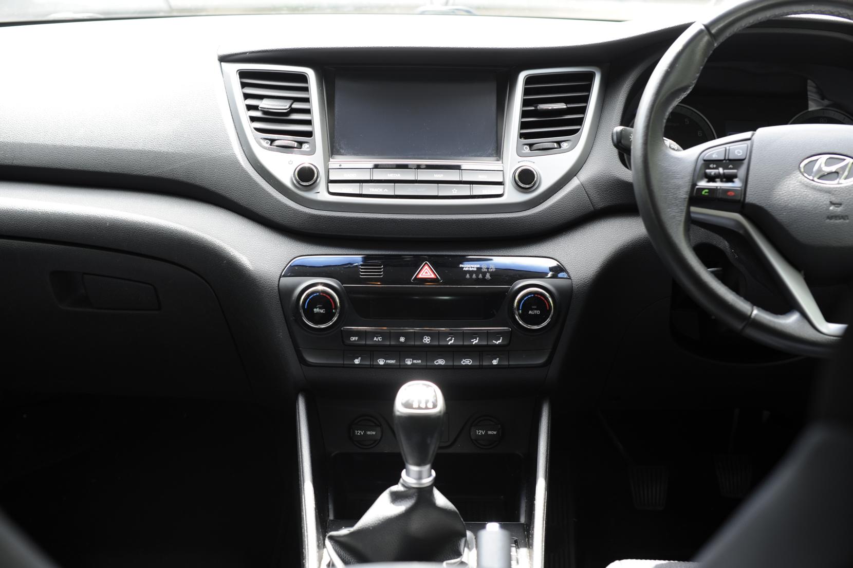 Hyundai TUCSON 1.6 GDi Blue Drive SE Nav SUV 5dr Petrol Manual Euro 6 (s/s) (132 ps)