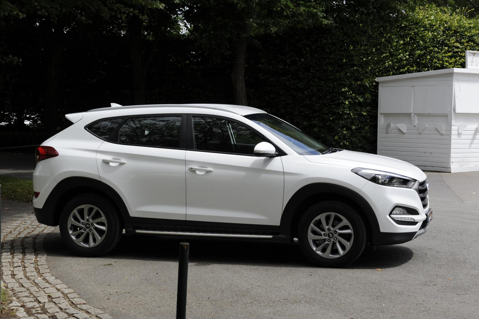 Hyundai TUCSON 1.6 GDi Blue Drive SE Nav SUV 5dr Petrol Manual Euro 6 (s/s) (132 ps)