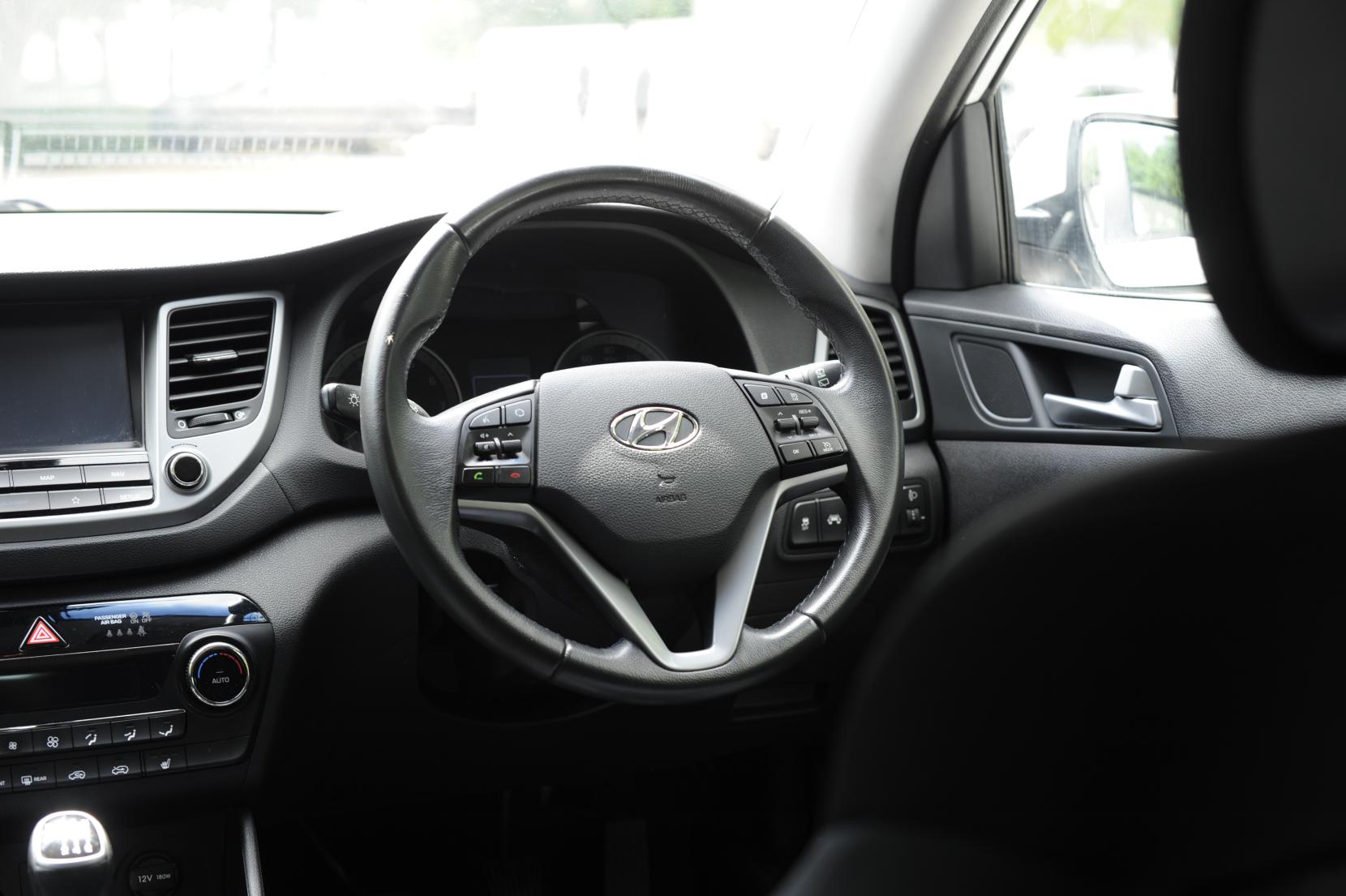 Hyundai TUCSON 1.6 GDi Blue Drive SE Nav SUV 5dr Petrol Manual Euro 6 (s/s) (132 ps)