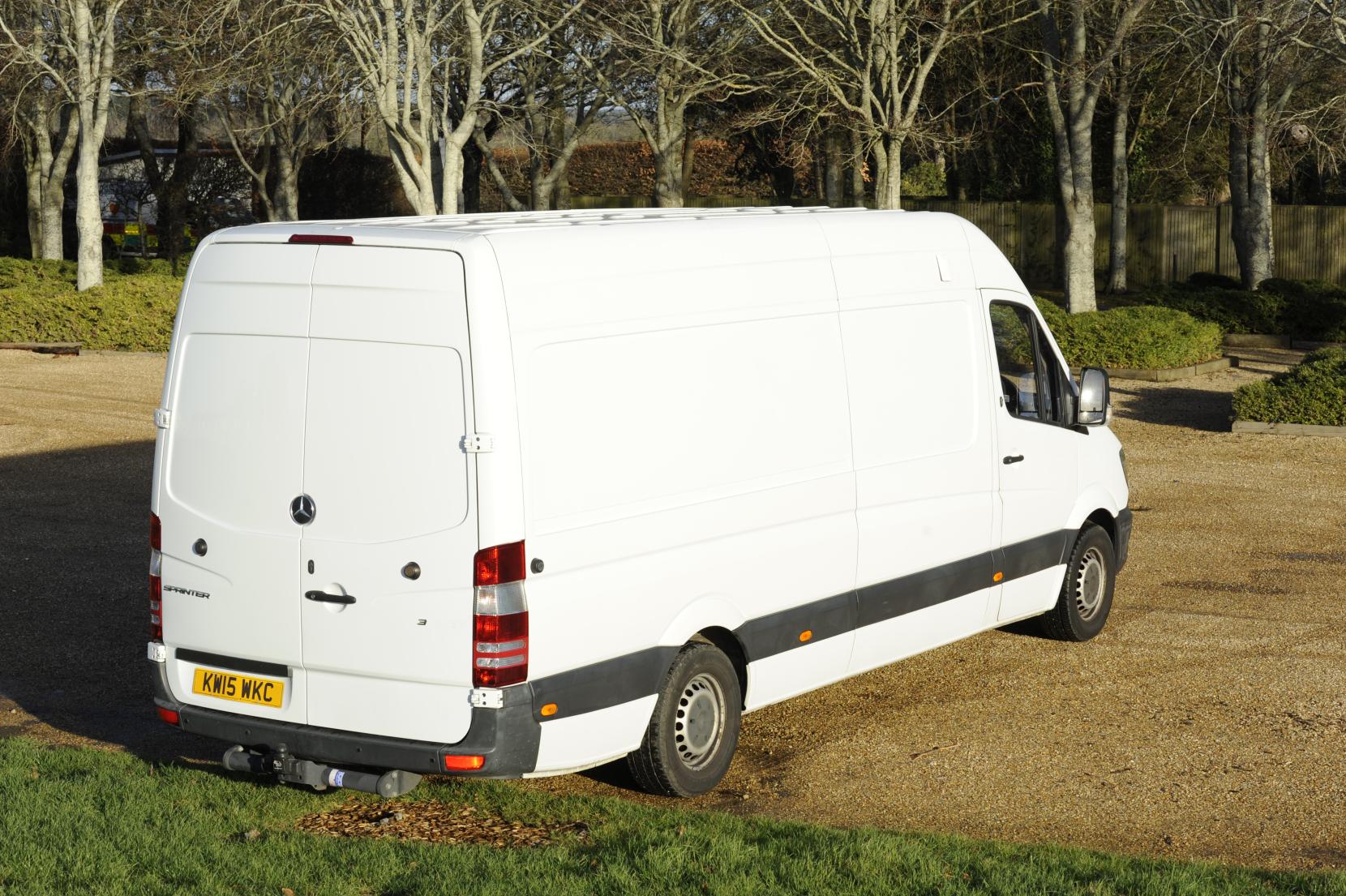 Mercedes-Benz Sprinter 2.1 313 CDi Panel Van 4dr Diesel Manual RWD L3 H3 (129 bhp)