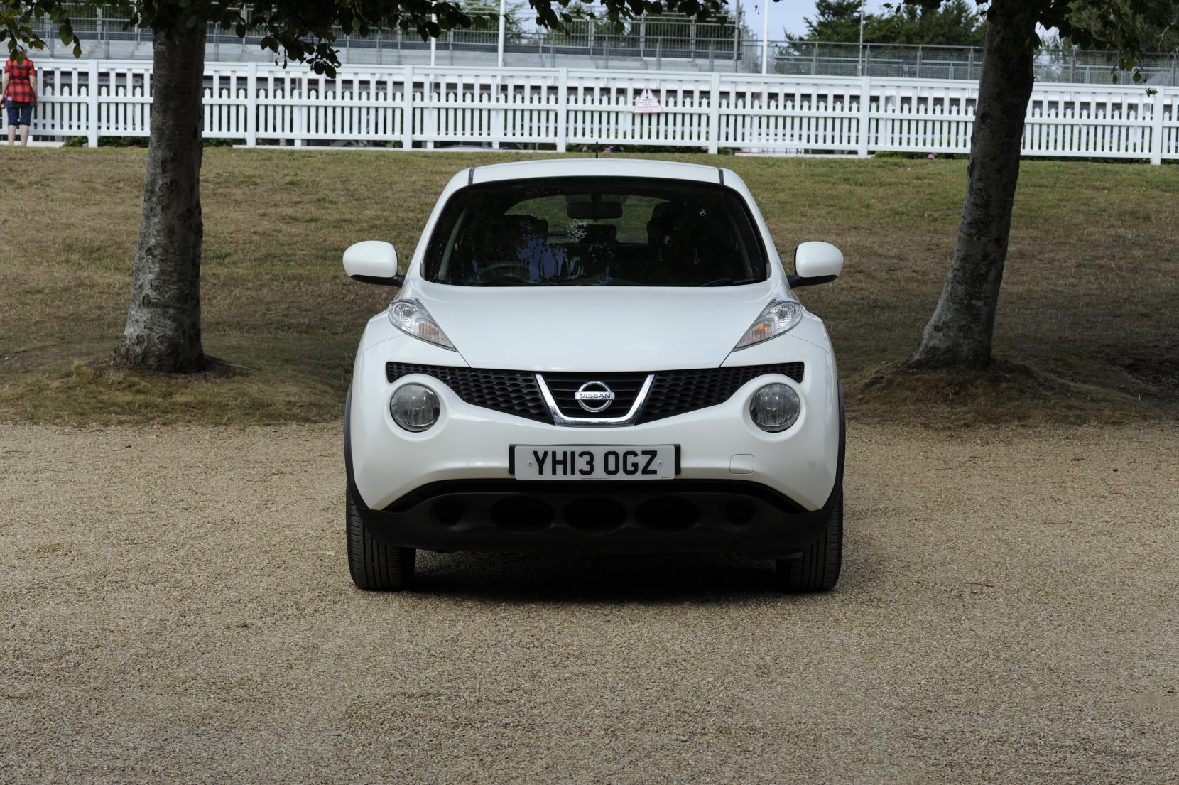 Nissan Juke 1.6 Visia SUV 5dr Petrol Manual Euro 5 (94 ps)