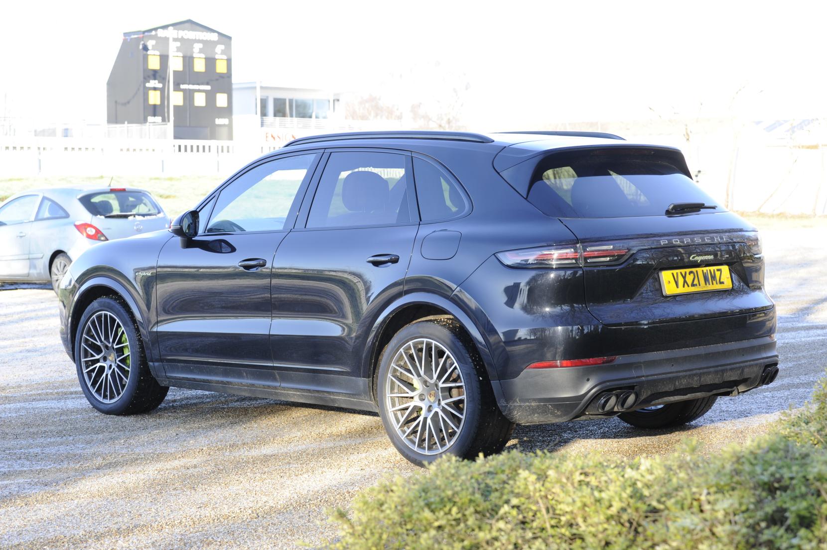 Porsche Cayenne 3.0 V6 E-Hybrid 17.9kWh SUV 5dr Petrol Plug-in Hybrid TiptronicS 4WD Euro 6 (s/s) (3.6kW Charger) (462 ps)